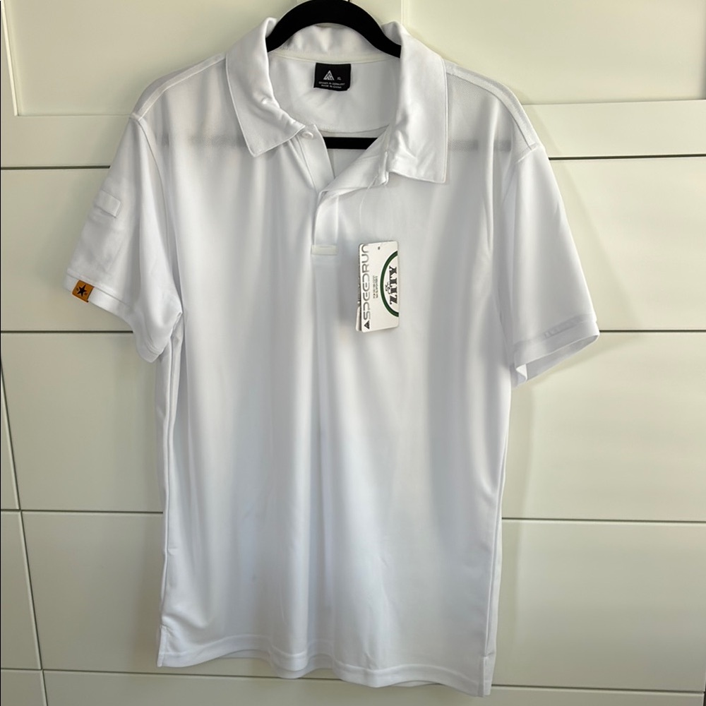 Speed your run polo shirt
ZITY    NWT
Size XL men’s